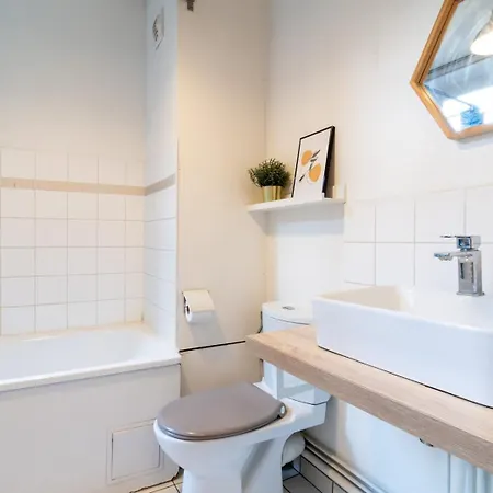 Appartement Vieux On Rue De La Monnaie! *