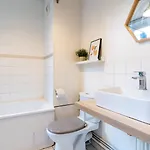 Apartman Vieux On Rue De La Monnaie! *