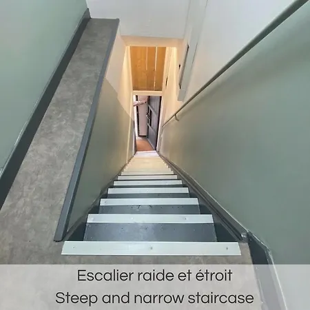 Appartement Vieux On Rue De La Monnaie!