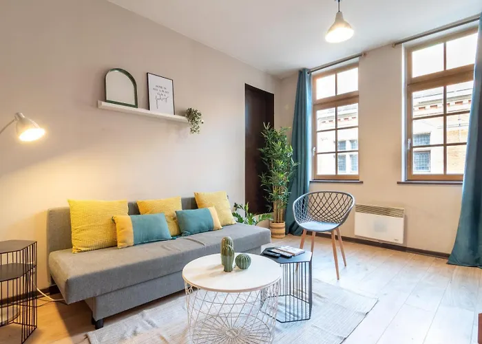 Appartement Vieux On Rue De La Monnaie!